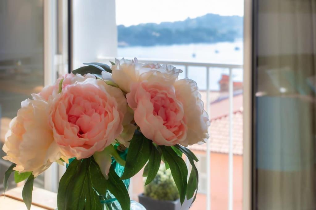 #40 Bright Sea View Suite For 6 2Mins Walk Port & Sea ヴィルフランシュ・シュル・メール エクステリア 写真