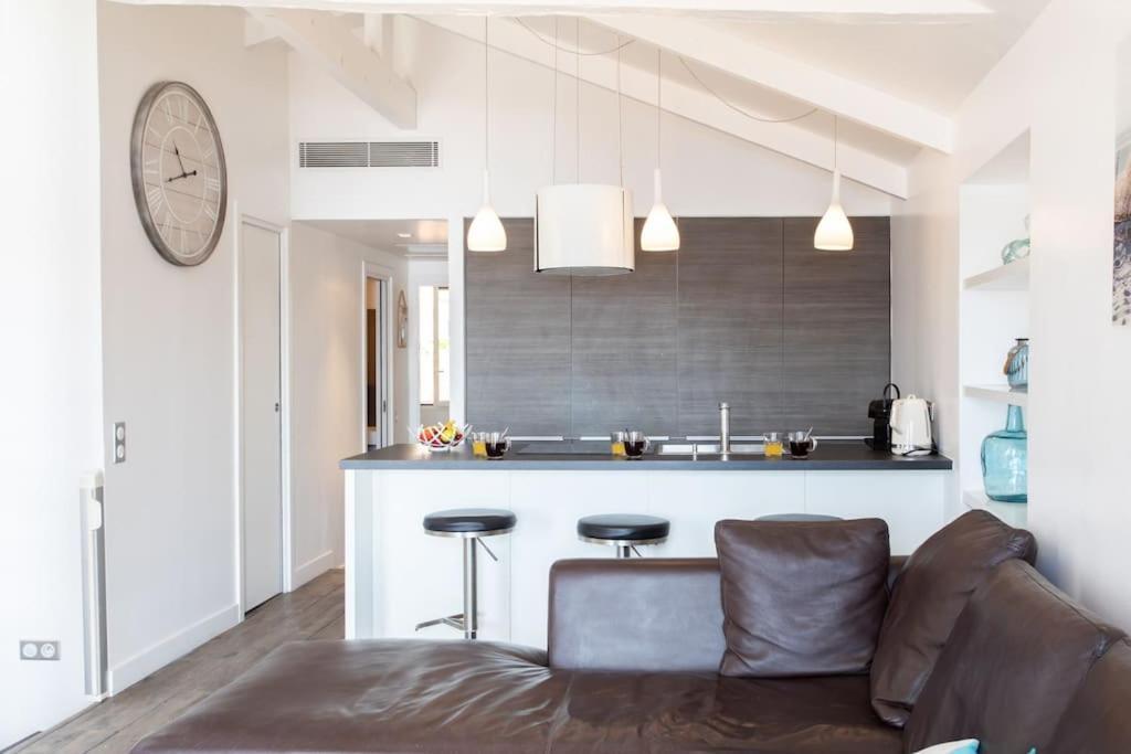 #40 Bright Sea View Suite For 6 2Mins Walk Port & Sea ヴィルフランシュ・シュル・メール エクステリア 写真