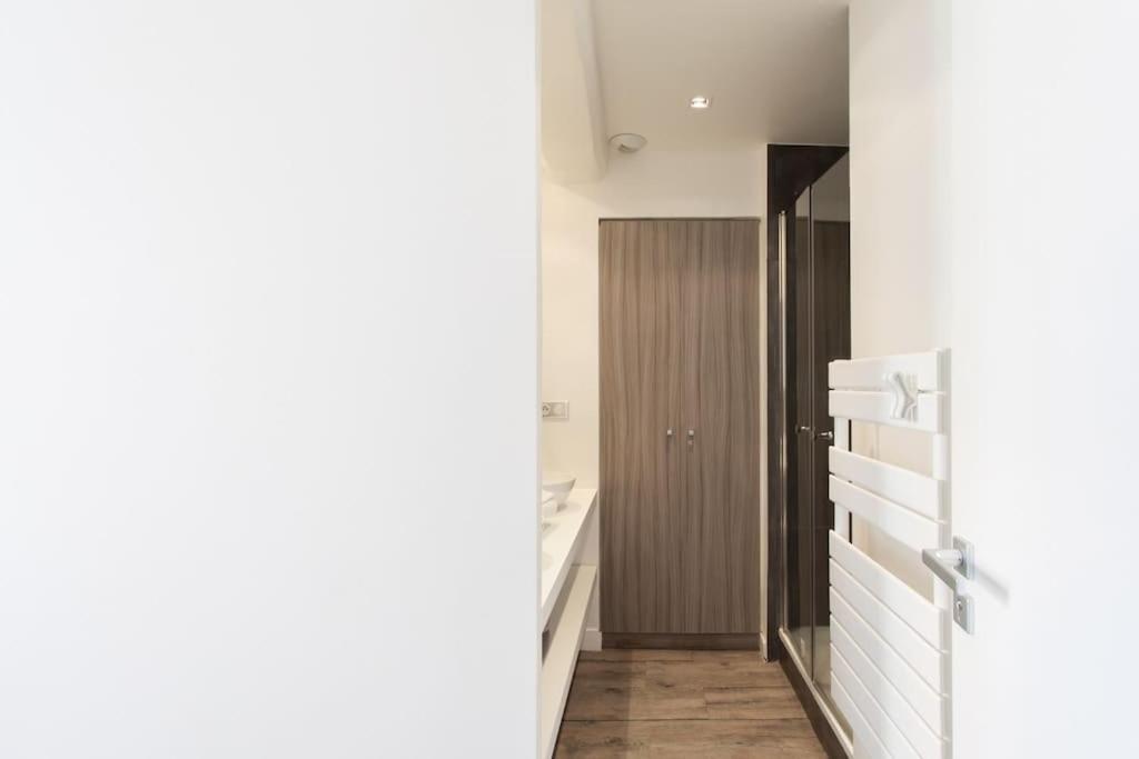 #40 Bright Sea View Suite For 6 2Mins Walk Port & Sea ヴィルフランシュ・シュル・メール エクステリア 写真